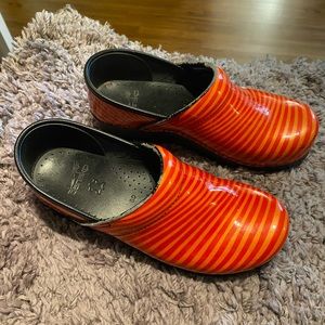 Dansko size 9 (39)